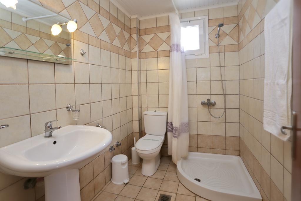 Kapahi Magic Hotel Apartments Potos Room photo
